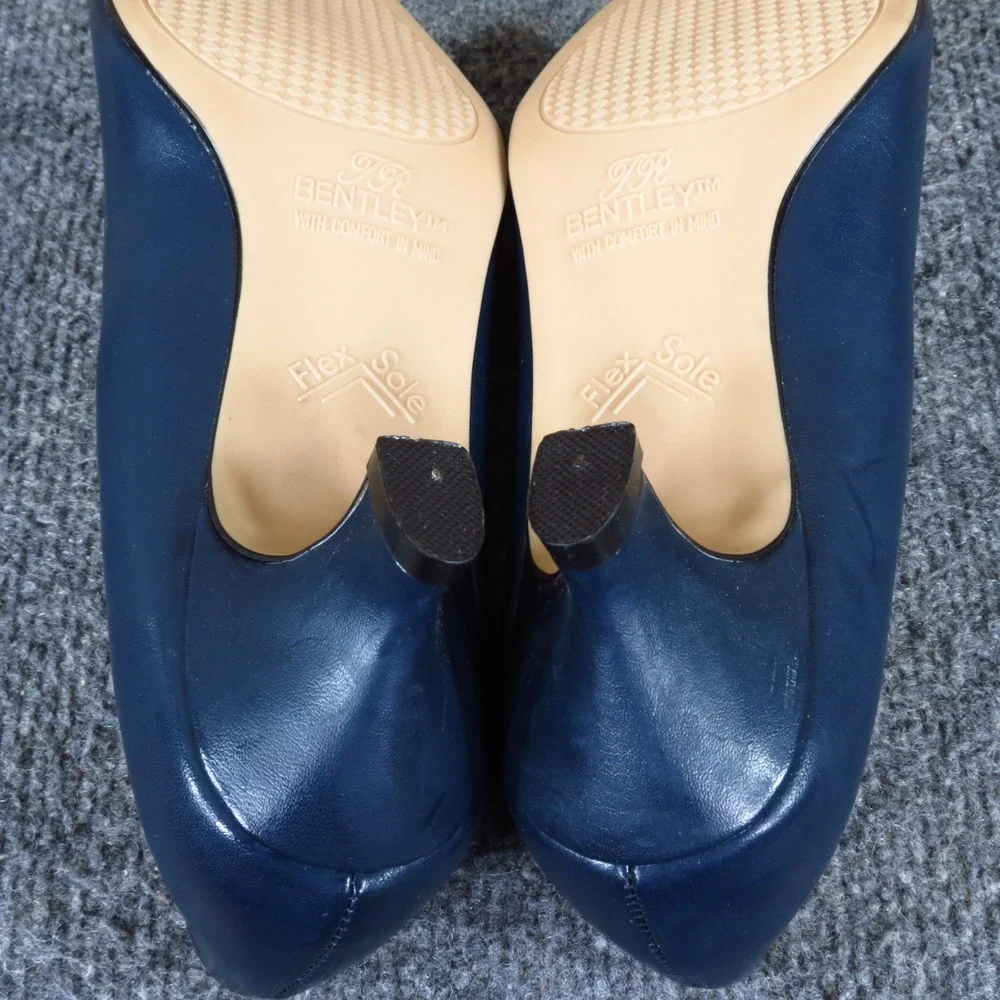 J.R. Bentley Flex Sole Womens Pump 7.5 Wide Dress Career Navy Blue